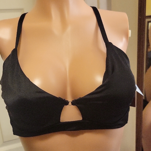 Shade & Glory Other - Shade & Shore Elegant Black Removable Pads Bikini Top Size 36 D